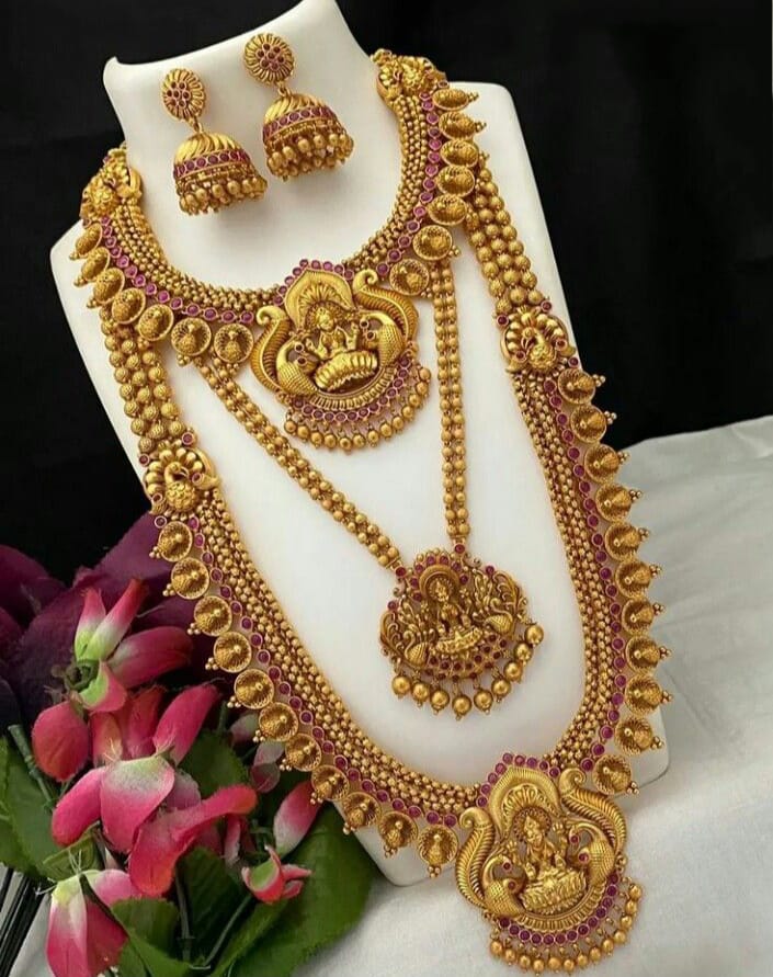 Necklace Set Traditional Jewellery Set Queen